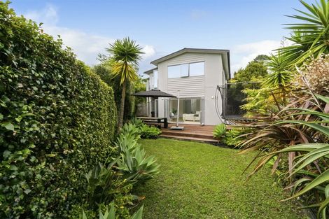 Photo of property in 131c Kowhai Road, Mairangi Bay, Auckland, 0630