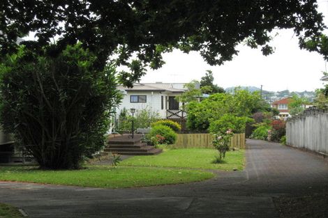 Photo of property in 1/30 Mcintyre Road, Mangere Bridge, Auckland, 2022