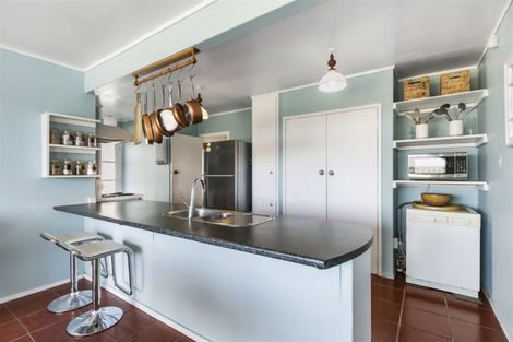 Photo of property in 28 Weldene Avenue, Glenfield, Auckland, 0629