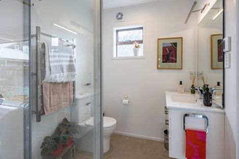 Photo of property in 106 Field Way, Waikanae Beach, Waikanae, 5036