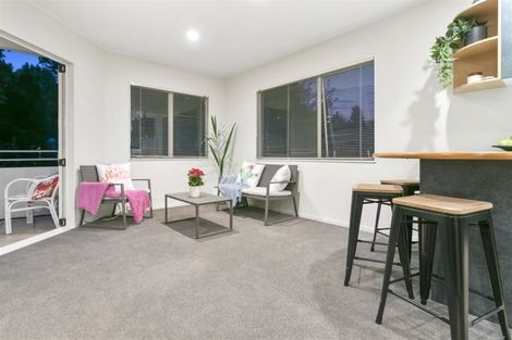 Photo of property in 2/74 Braemar Road, Castor Bay, Auckland, 0620