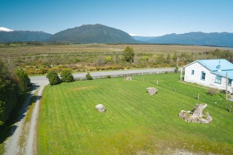 Photo of property in 143 Lake Brunner Road, Moana, Kumara, 7875