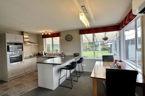 Photo of property in 54 West Plains Road, Waikiwi, Invercargill, 9810