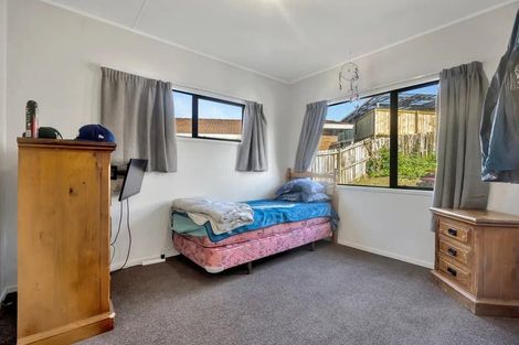 Photo of property in 16 Southview Place, Wattle Downs, Auckland, 2102