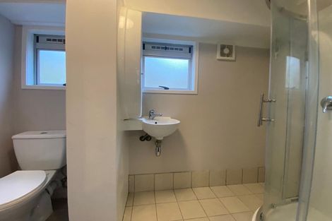 Photo of property in 14 Landow Place, Henderson, Auckland, 0612