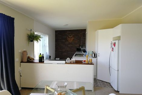 Photo of property in 16 Ropiha Street, Fitzroy, New Plymouth, 4312