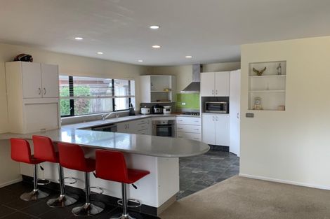 Photo of property in 72 Branch Road, Highlands Park, New Plymouth, 4312
