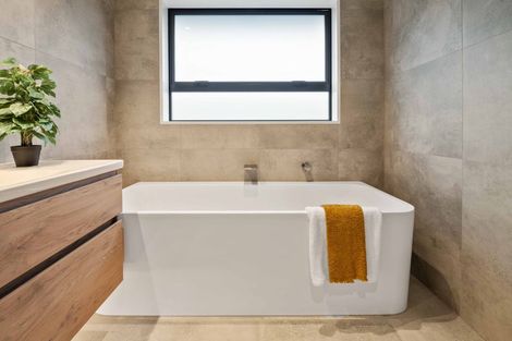 Photo of property in 5 Ferbane Way, Halswell, Christchurch, 8025