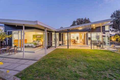 Photo of property in 166 Sands Crescent, Matarangi, Whitianga, 3592