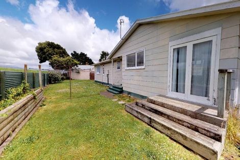 Photo of property in 17 Egmont Place, Westbrook, Palmerston North, 4412
