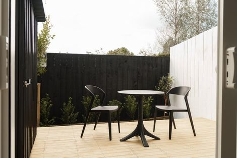 Photo of property in 6/5 Preston Avenue, Henderson, Auckland, 0610