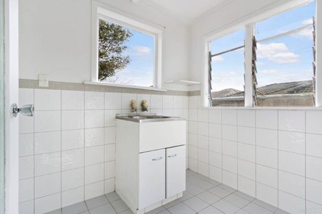 Photo of property in 3161 Great North Road, New Lynn, Auckland, 0600