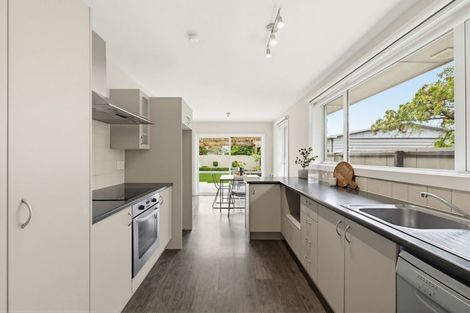 Photo of property in 38 Fern Drive, Halswell, Christchurch, 8025