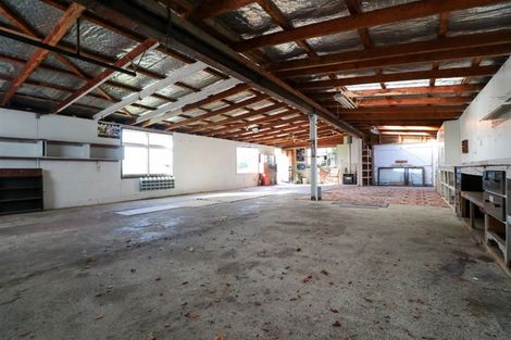 Photo of property in 60 Timaru Road, Waimate, 7924