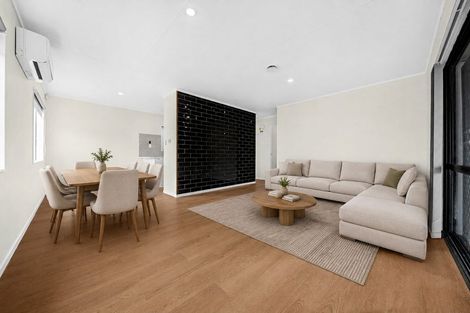 Photo of property in 2/54 Pooks Road, Ranui, Auckland, 0612