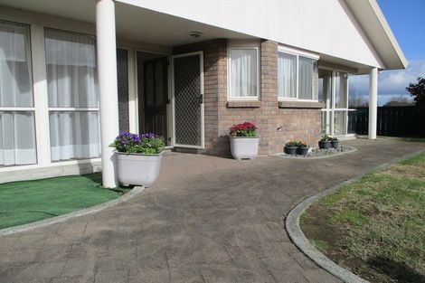 Photo of property in 8/492 Otumoetai Road, Otumoetai, Tauranga, 3110