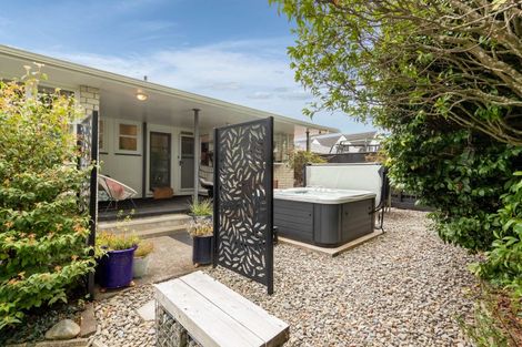 Photo of property in 44 Holdsworth Avenue, Trentham, Upper Hutt, 5018