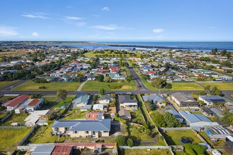 Photo of property in 43b Bamber Street, Castlecliff, Whanganui, 4501