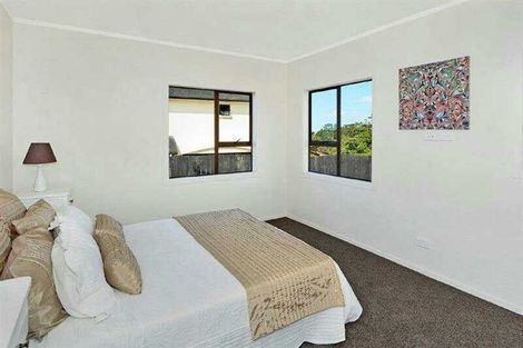 Photo of property in 517 Whangaparaoa Road, Stanmore Bay, Whangaparaoa, 0932