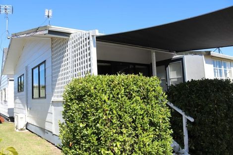 Photo of property in 7 Litchfield Place, Clarks Beach, 2122