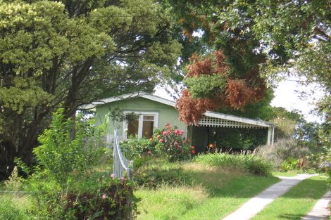 Photo of property in 105 Archibald Road, Kelston, Auckland, 0602
