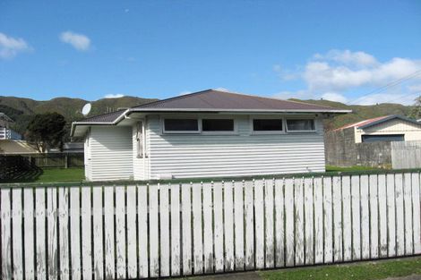 Photo of property in 210 Wellington Road, Wainuiomata, Lower Hutt, 5014