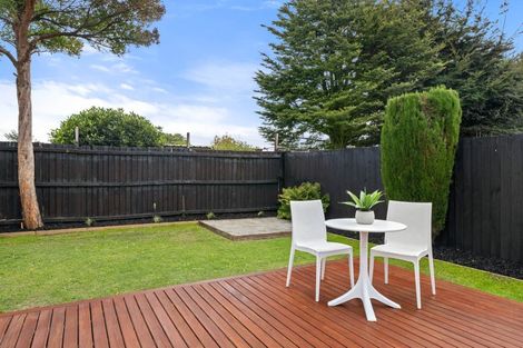 Photo of property in 2/77 Denise Crescent, Hornby, Christchurch, 8042