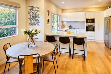 Photo of property in 24 Molyneux Close, Whitby, Porirua, 5024