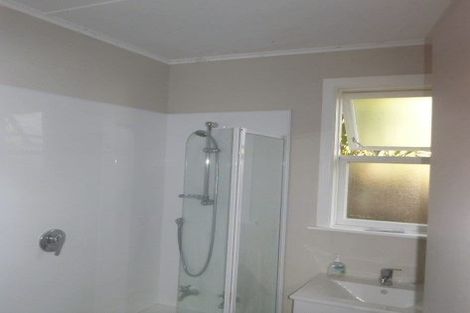 Photo of property in 1 Balmain Street, Newlands, Wellington, 6037