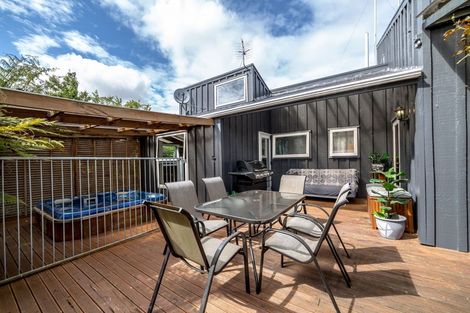 Photo of property in 6 Totara Place, Pahiatua, 4910