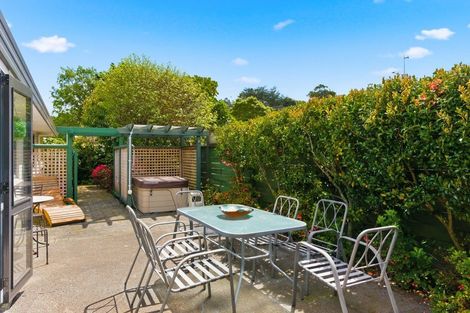 Photo of property in 5 Rimu Street, Waikanae, 5036