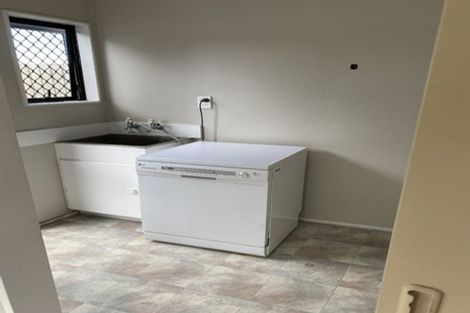 Photo of property in 115 Gilberthorpes Road, Hei Hei, Christchurch, 8042