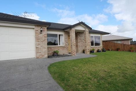 Photo of property in 25 Isabella Drive, Pukekohe, 2120