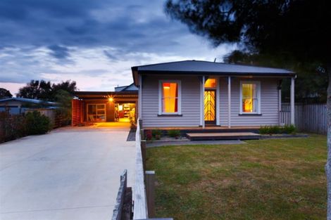 Photo of property in 6 Charles Cross Street, Longburn, Palmerston North, 4412
