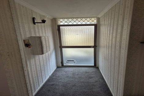 Photo of property in 17a Cecil Place, Cloverlea, Palmerston North, 4412