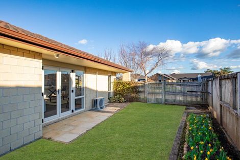 Photo of property in 7 Holly Place, Rototuna North, Hamilton, 3210