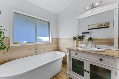 Photo of property in 516 Fordyce Road, South Head, Helensville, 0874