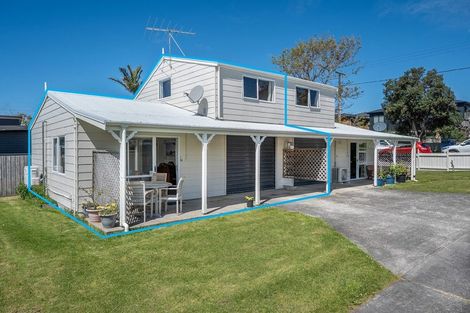 Photo of property in 49 Bay Street, Red Beach, 0932