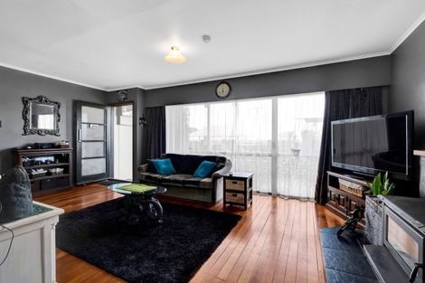 Photo of property in 53 Parris Street, Waitara, 4320