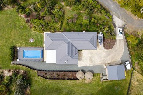 Photo of property in 347 Taraunui Road, Parua Bay, Onerahi, 0192