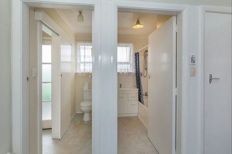 Photo of property in 4 Ross Street, Levin, 5510