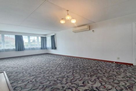 Photo of property in 95 Hillsborough Road, Hillsborough, Auckland, 1042