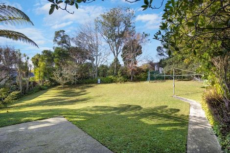 Photo of property in 18 Mayfair Crescent, Mairangi Bay, Auckland, 0630