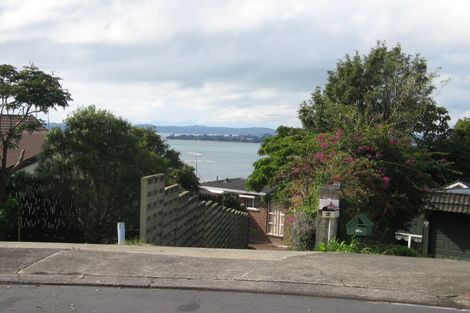 Photo of property in 24 Callender Place, Shelly Park, Auckland, 2014