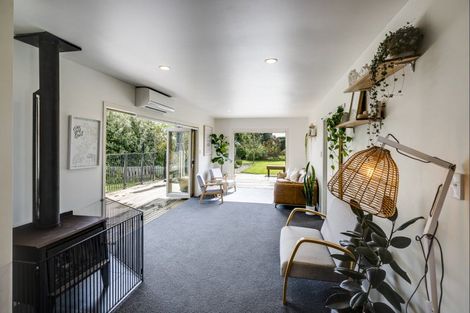 Photo of property in 233 School Road, Clive, 4102