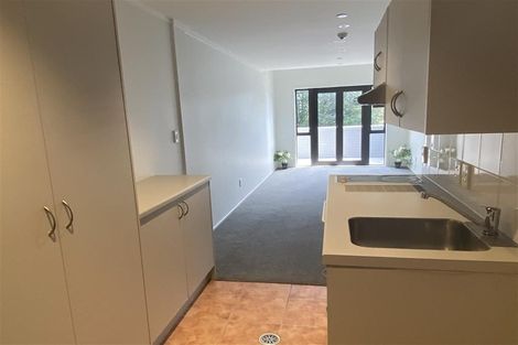 Photo of property in 20a/30 Westward Ho, Glen Eden, Auckland, 0602