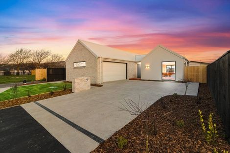 Photo of property in 8 Pipipi Lane, Halswell, Christchurch, 8025