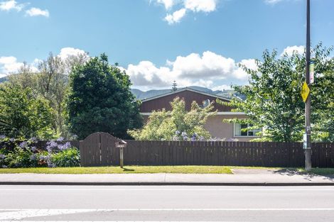 Photo of property in 292 Main Road, Tawa, Wellington, 5028
