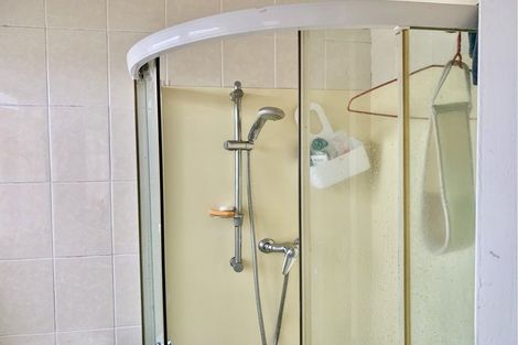 Photo of property in 1/16 Kenderdine Road, Papatoetoe, Auckland, 2025