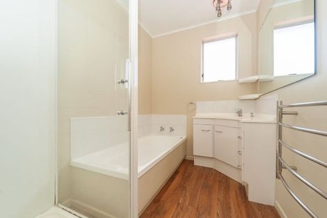 Photo of property in 46 Cypress Drive, Maungaraki, Lower Hutt, 5010